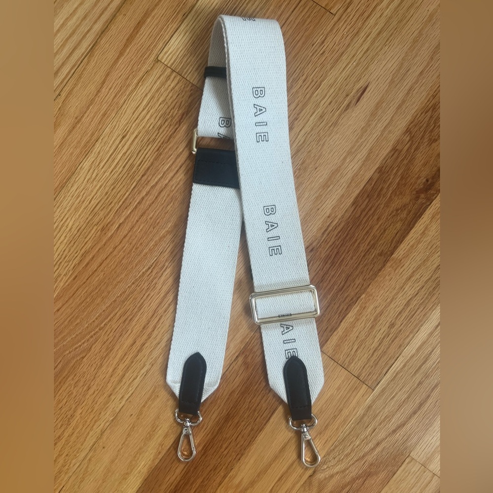 Mina Baie- Baie Strap